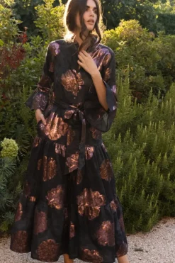 Hot Ruffle Collar Bell Maxi- Rosa Black Maxis